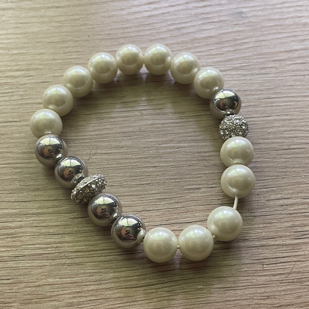 Stella & Dot Elegant Silver and Cream Bracelet